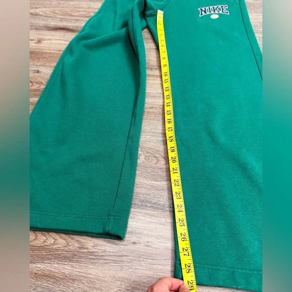 Nike green retro wide leg sweat pants Sz XS - Picture 8 of 9